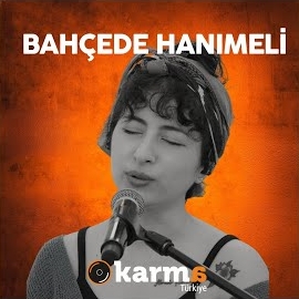  Ayşe Aslıhan Bahçede Hanımeli